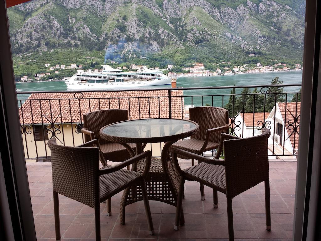 Apartments Lazarevic Kotor Zimmer foto